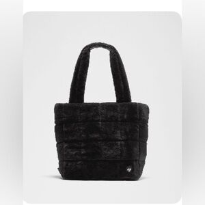 lululemon Quilted Grid Tote Bag 12L Plush Fleece Black Excellent Condition